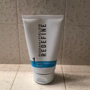Rodan + Fields Daily Cleansing Mask